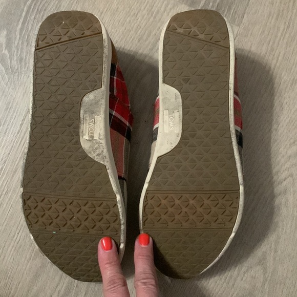 TOMS tennis shoes - Picture 5 of 5